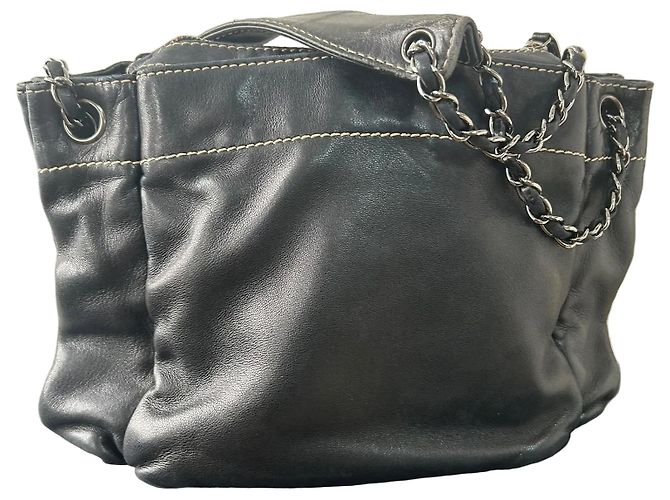 Borsa a tracolla camera accordion Chanel LAX in pelle d'agnello nera 2003/2004 - vista 4