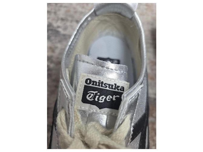 Autre Marque Baskets Onitsuka Tiger Mexico 66 Argentées - vue 11
