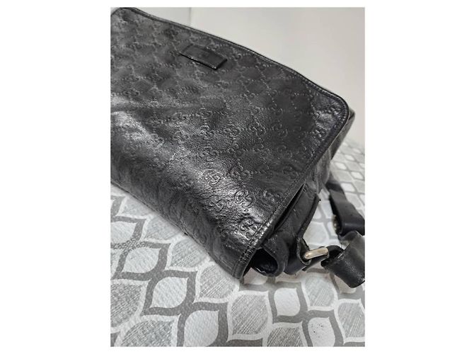 GUCCI Guccissima Medium Schultertasche Schwarz - Ansicht 11