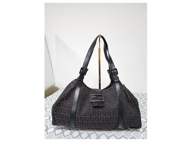 Fendi Borsa a tracolla Zucchino Vitello Nera Nero - vista 13