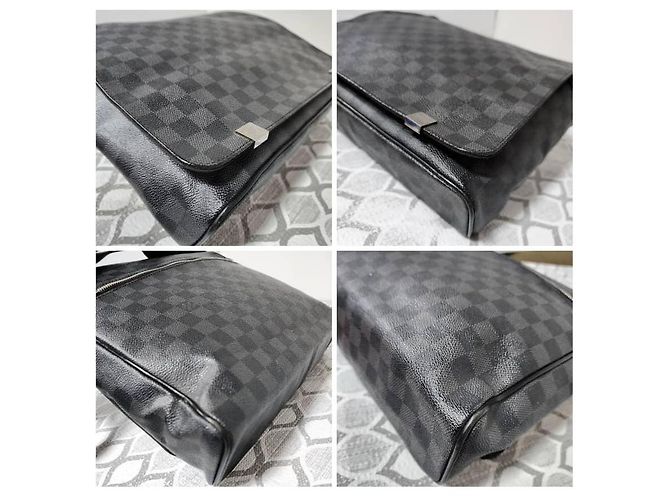 Louis Vuitton Borsa a Tracolla District GM Damier Graphite Nero - vista 12