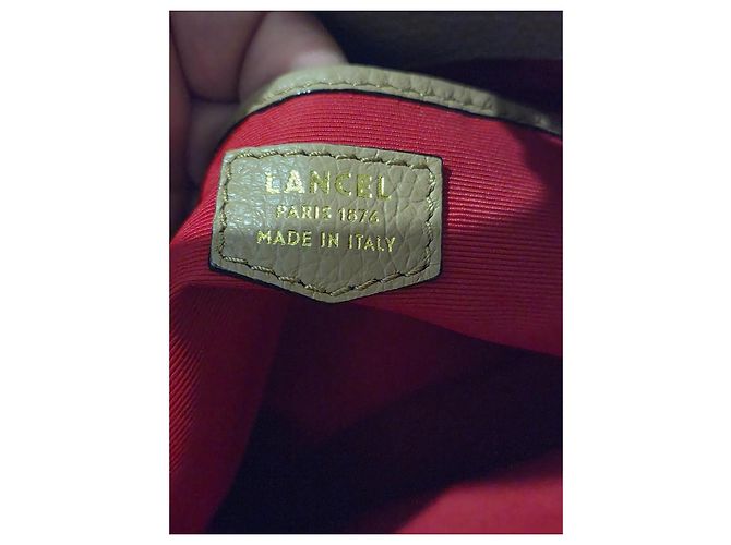 Lancel Bolso Saco de Cuero Castaño Roja Crudo - vista 4