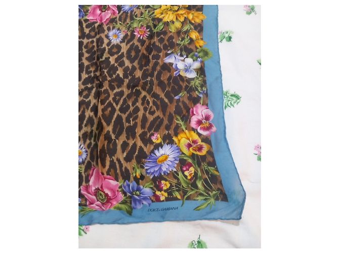 Dolce & Gabbana Seidentuch mit Animalier- und Blumendruck Braun Mehrfarben Leopardenprint - Ansicht 2