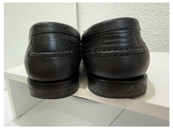 Autre Marque Saint Laurent Paris Mocassini in pelle nera borchiati Nero Silver hardware - vista 6