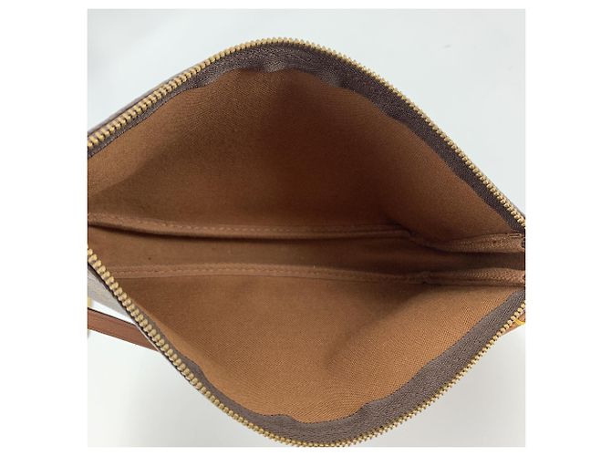 Louis Vuitton Pochette Accessoire Handtasche aus braunem Monogram Canvas - Ansicht 5