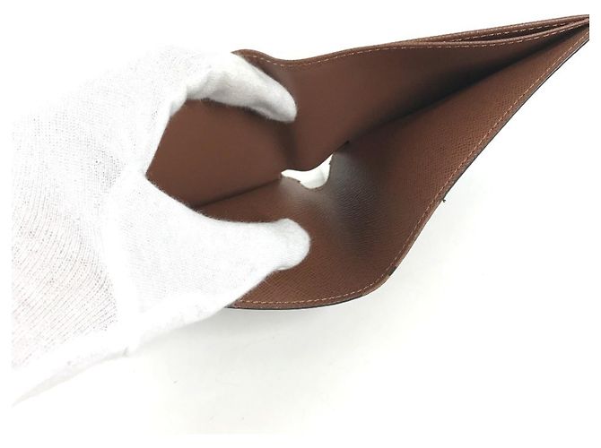 Louis Vuitton Monogram Bi-Fold Wallet Brown - view 12