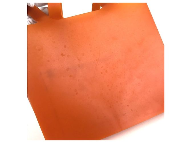 Chanel Strandtasche aus orangefarbenem Gummi - Ansicht 17