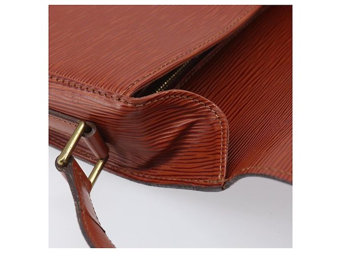 LOUIS VUITTON Epi Saint Cloud GM Shoulder Bag Brown M52193 LV - vista 9