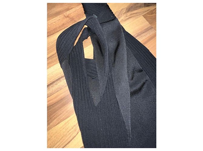 Gucci schwarzes ärmelloses Strickkleid mit Gürtel - Ansicht 7