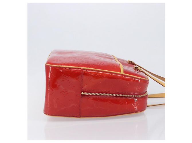 LOUIS VUITTON Monogram Vernis Sutton Hand Bag Red Rouge M91080 LV - vista 3
