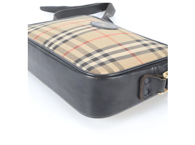 Bolsa de Ombro Burberry Nova Check em Lona e Couro Preto - vista 6