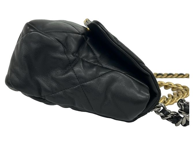 Chanel 19 Coco Mark Schultertasche mit Kette aus Lammleder Schwarz - Ansicht 6