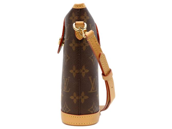 Bolso de hombro Louis Vuitton Monogram Fold Me Pouch Castaño - vista 2