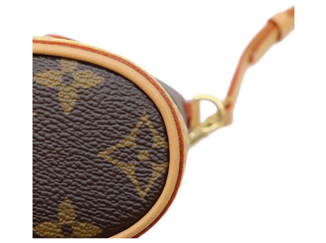 Bolso de hombro Louis Vuitton Monogram Fold Me Pouch Castaño - vista 8