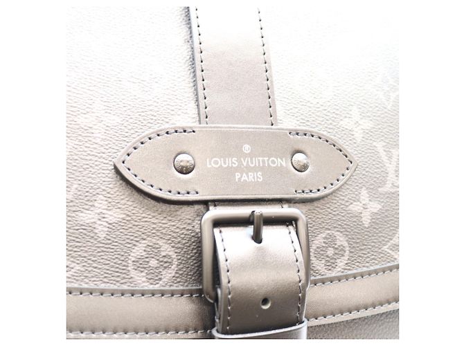 Louis Vuitton M45911 Monogram Eclipse Saumur Messenger Shoulder Bag Negro - vista 6