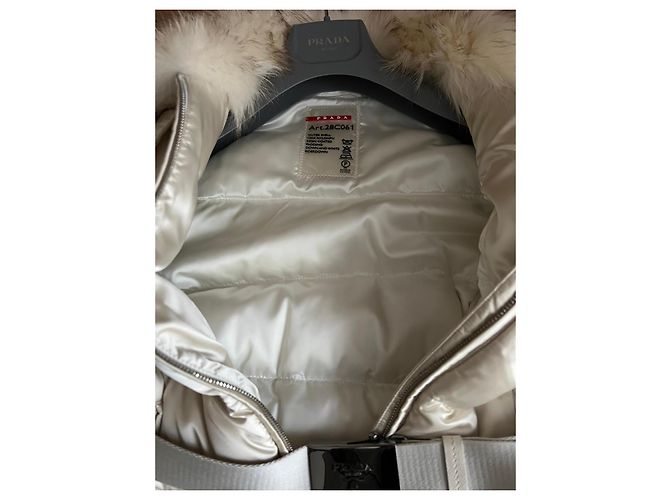 Prada White Down Jacket with Fur Collar and Belt - view 12