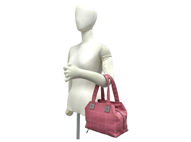Borsa Mini Boston Chanel in vitello granulato rosa - vista 2