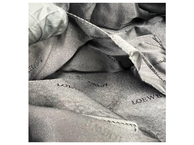 Borsa Tote in pelle Loewe Nappa Aire Anagram Logo Nero - vista 10