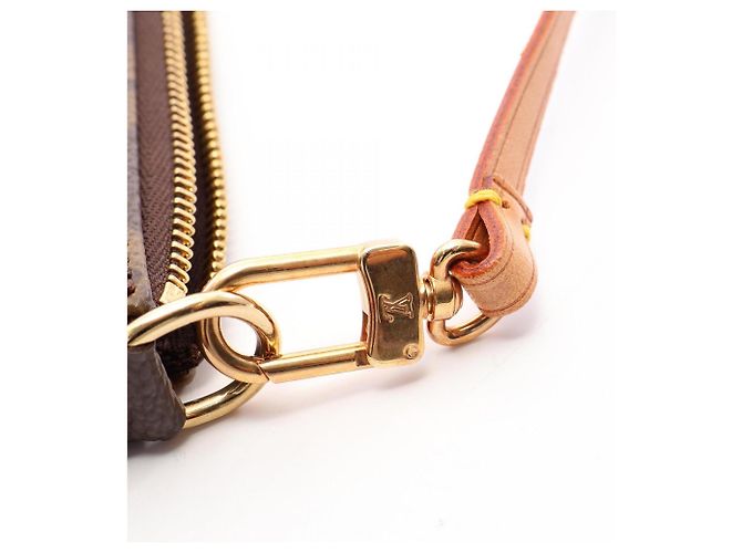 Bolsa Louis Vuitton Pochette Accessoires Marrom - vista 7