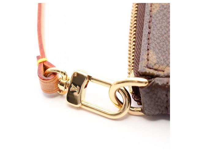 Bolsa Louis Vuitton Pochette Accessoires Marrom - vista 6