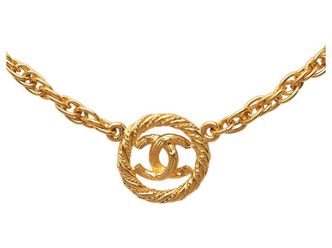 Collana con pendente rotondo Chanel Gold CC placcato oro D'oro - vista 2