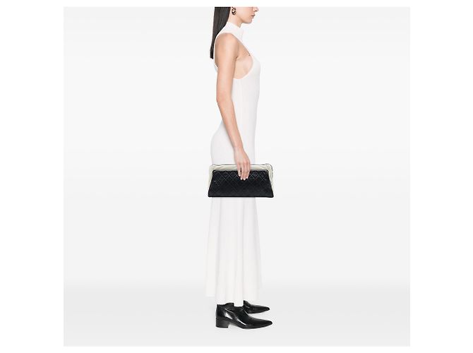 Clutch Chanel Black CC Quilted Lambskin Pearl Kiss Lock Nero - vista 6