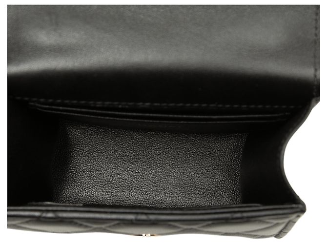 Chanel Schwarze CC gesteppte Lammleder Top Handle Flap Clutch mit Kette - Ansicht 4