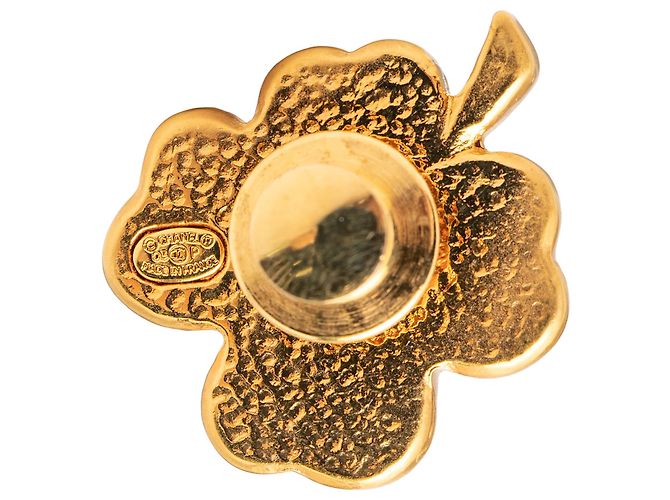 Spilla quadrifoglio in resina placcata oro Chanel Gold D'oro - vista 3
