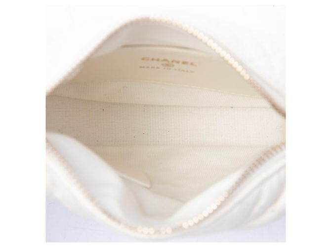 Pochette Chanel Mini in Pelle di Agnello Matelassé Bianca con Catena Bianco - vista 4