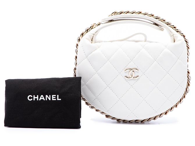Pochette Chanel Mini in Pelle di Agnello Matelassé Bianca con Catena Bianco - vista 7