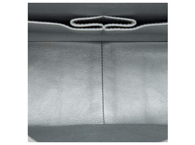 Chanel Silver Quilted Metallic Aged Calfskin Reissue 2.55 Double Flap 227 Argenté - vue 4