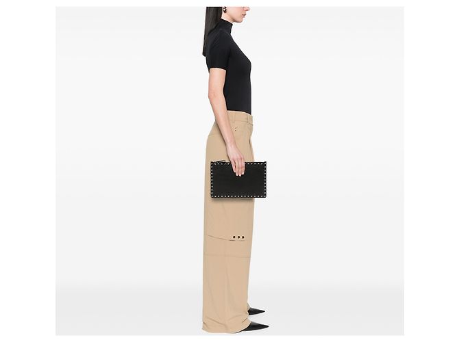 Clutch Rockstud Valentino in pelle di vitello grana grossa nera Nero - vista 6
