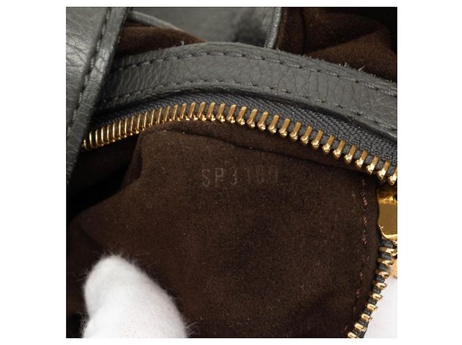 Louis Vuitton Monogram Mahina L Handbag Brown Dark grey - view 7