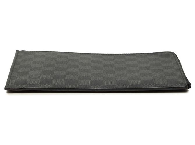 Louis Vuitton Damier Graphite Pochette Jour PM Clutch Bag Marrone - vista 3