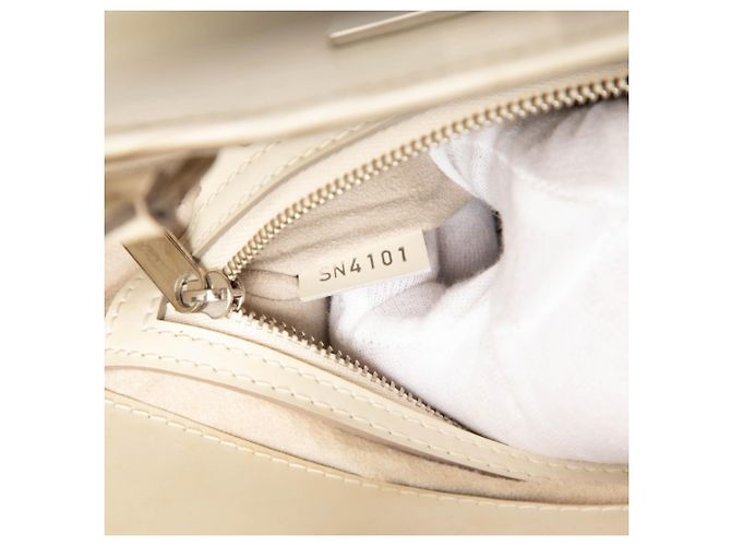 Bolso Louis Vuitton Epi Mirabeau PM Blanco Blanco roto - vista 7