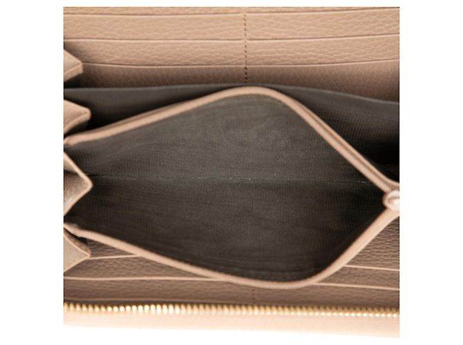 Portefeuille long Gucci GG Marmont en cuir beige - vue 4
