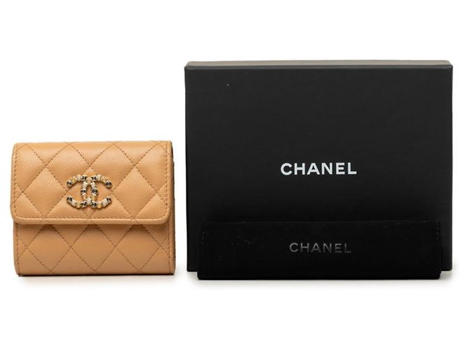 Carteira Compacta Chanel Coco Mark Marrom Bege - vista 9