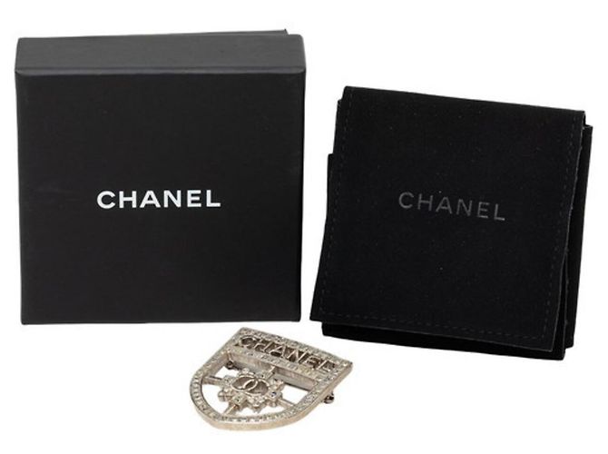 Spilla Logo Chanel in Argento - vista 5