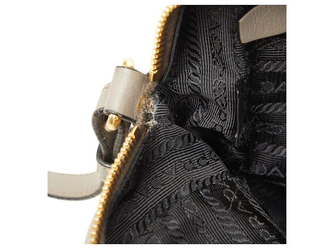 Borsa a tracolla Prada con placca logo triangolare Marrone - vista 9