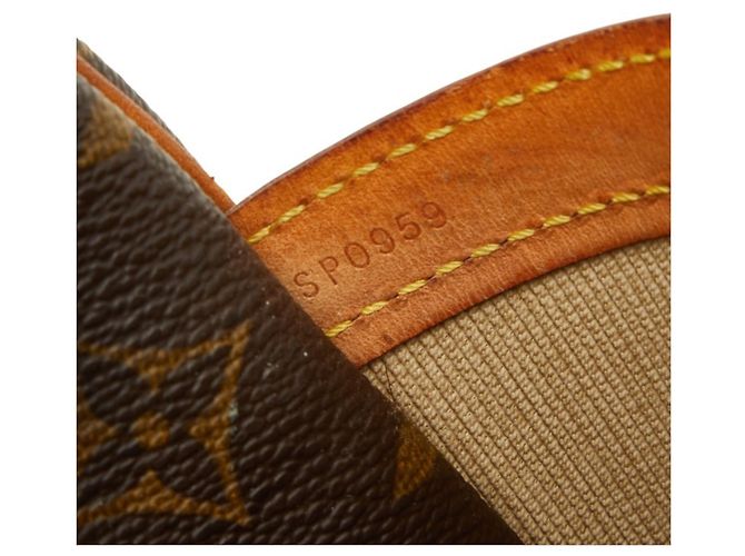 Bolso bandolera Louis Vuitton Monogram Reporter PM Castaño - vista 12