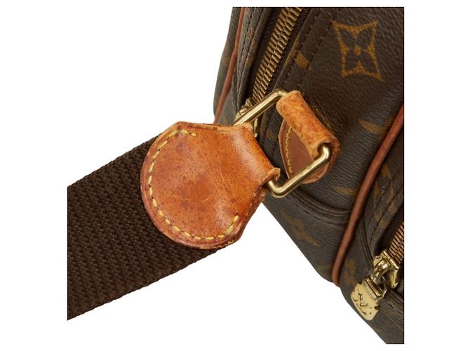 Bolso bandolera Louis Vuitton Monogram Reporter PM Castaño - vista 9