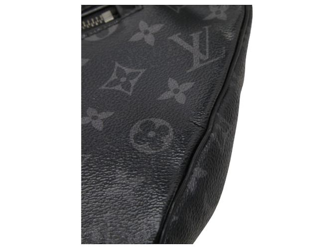 Bolsa Tiracolo Louis Vuitton Monogram Eclipse Discovery Preto - vista 7