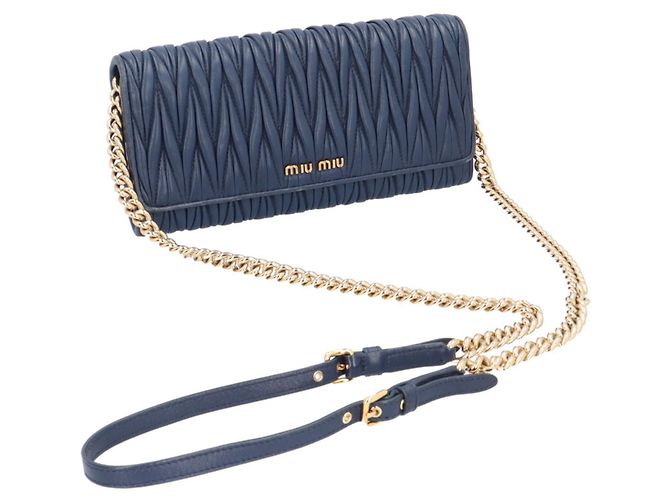 Miu Miu Matelassé Schultertasche Marineblau - Ansicht 13