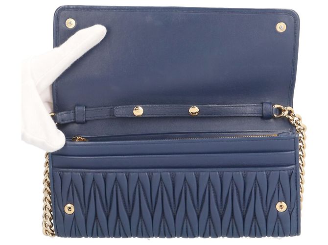 Miu Miu Matelassé Schultertasche Marineblau - Ansicht 9