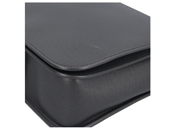 Borsa a tracolla Louis Vuitton Andrey Taiga Nero Grigio - vista 11
