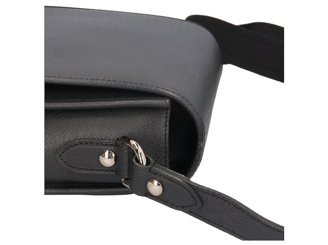 Borsa a tracolla Louis Vuitton Andrey Taiga Nero Grigio - vista 12