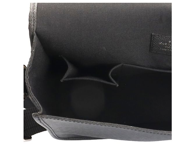 Borsa a tracolla Louis Vuitton Andrey Taiga Nero Grigio - vista 8
