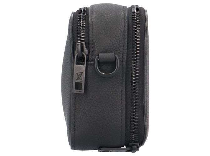 Borsa a tracolla Louis Vuitton Alpha Wearable Wallet Aerogram Nero - vista 5