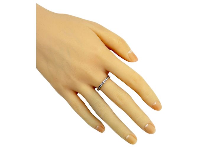 Boucheron Quatre Radiant Halbring aus Platin - Ansicht 2