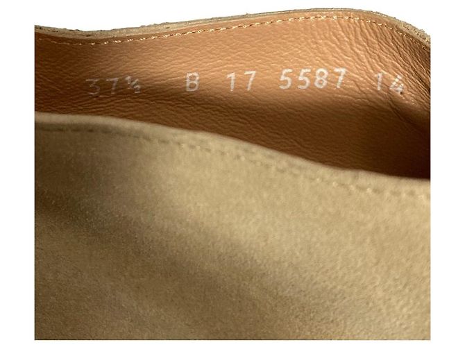 Autre Marque Chaussures en cuir daim perforé Robert Clergerie Beige - vue 10